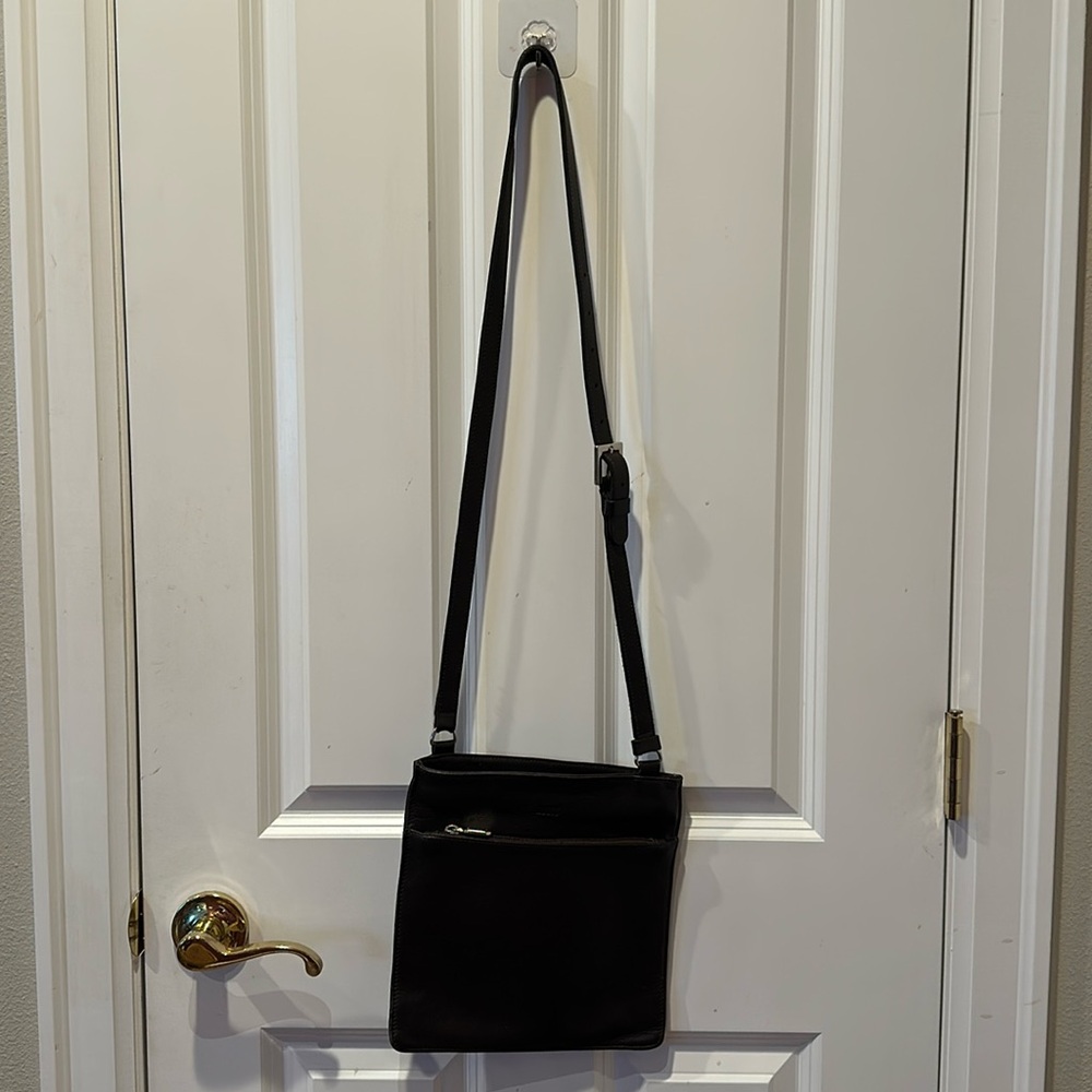 Roots Rich Chocolate Crossbody Bag EUC
